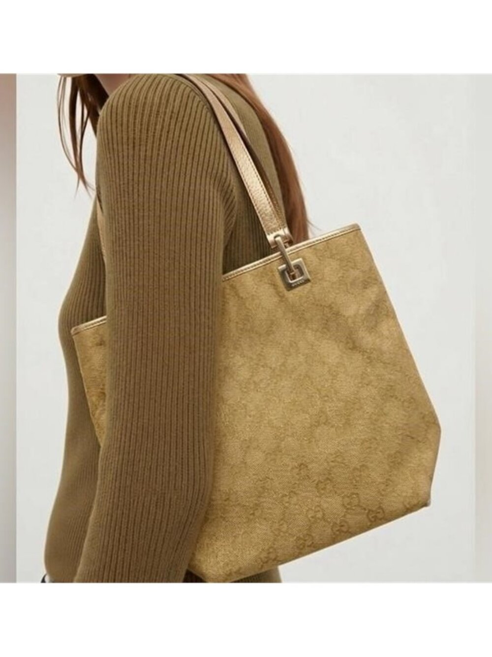 Pre-Love GUCCI Classic Beige Tote Bag - Neutral Everyday Shoulder Bag